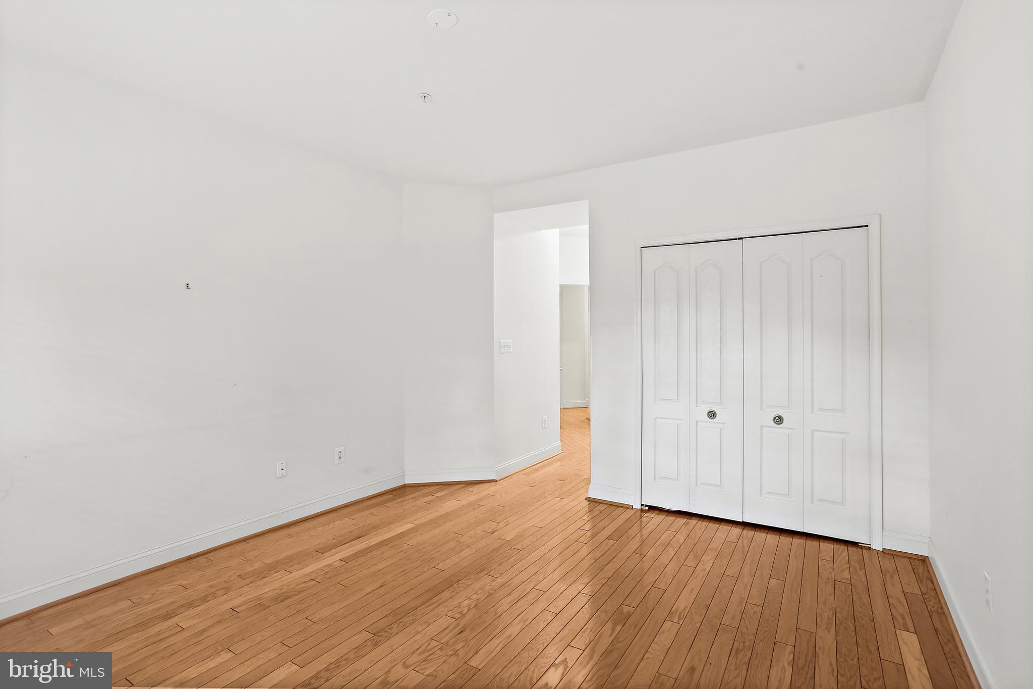 WAVERLY WOODS - Residential