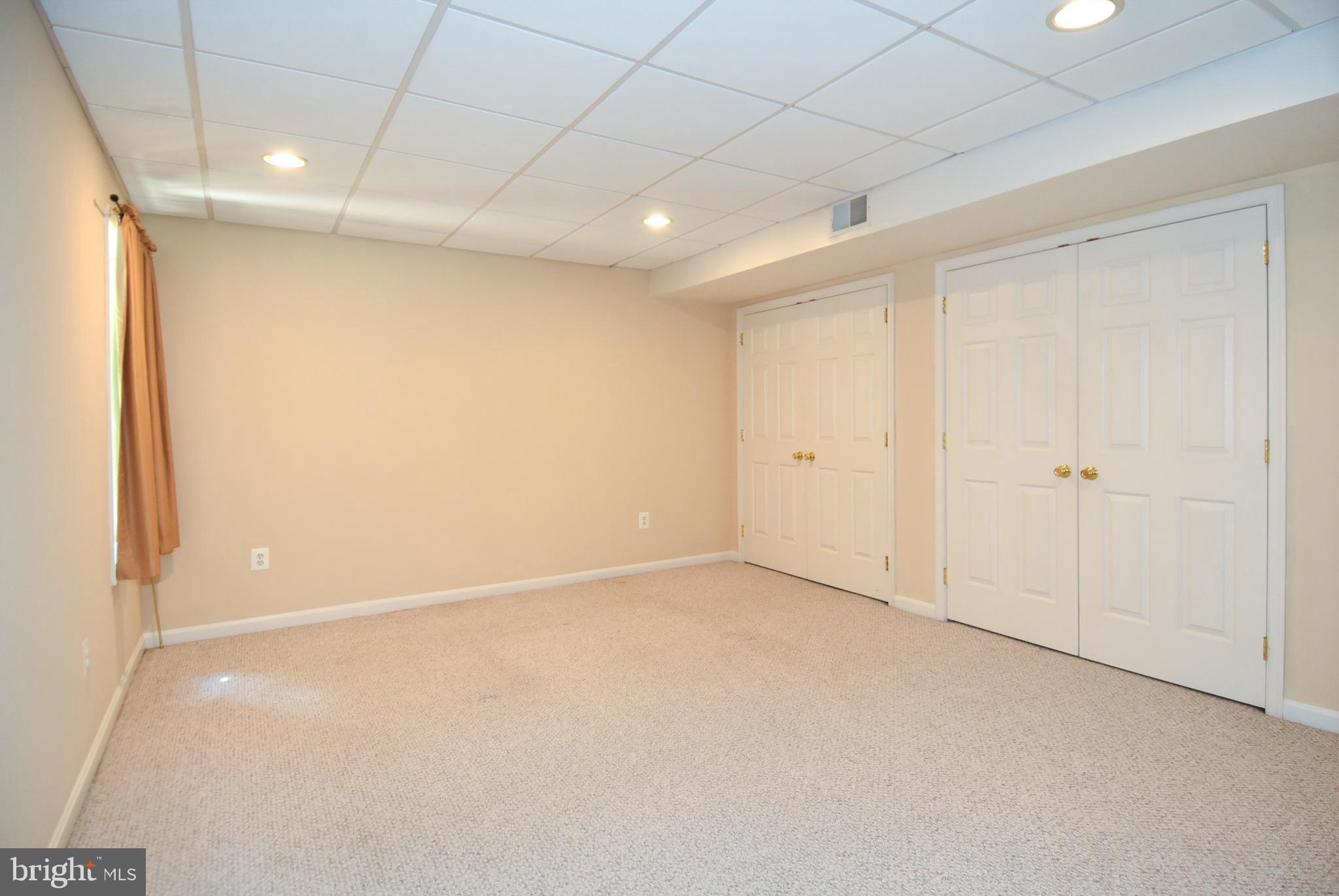 SENECA VIEW ESTATES - Residential