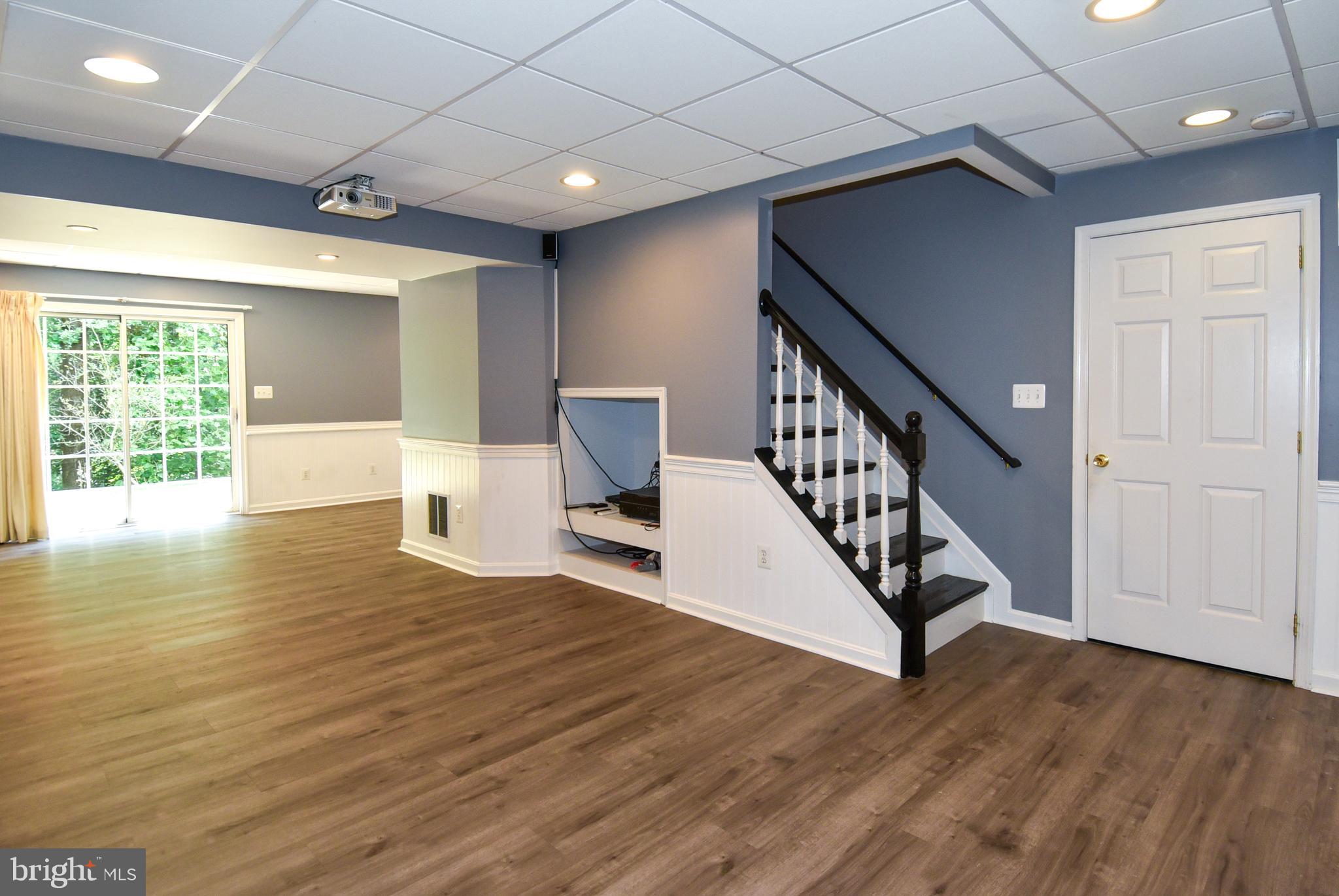 SENECA VIEW ESTATES - Residential