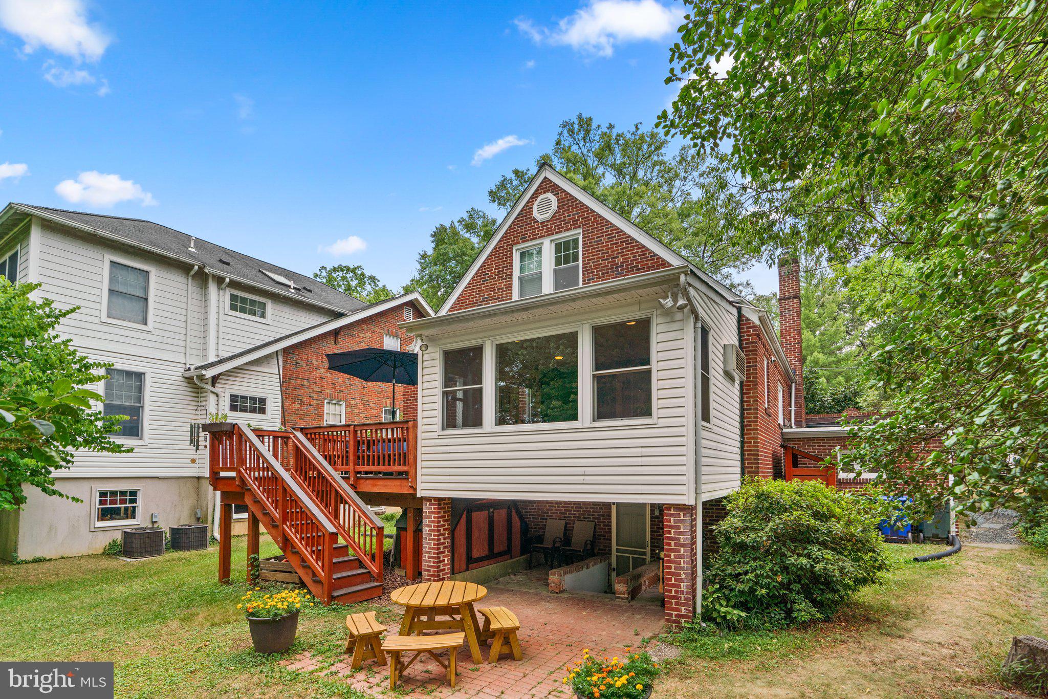 UNIVERSITY PARK - Residential