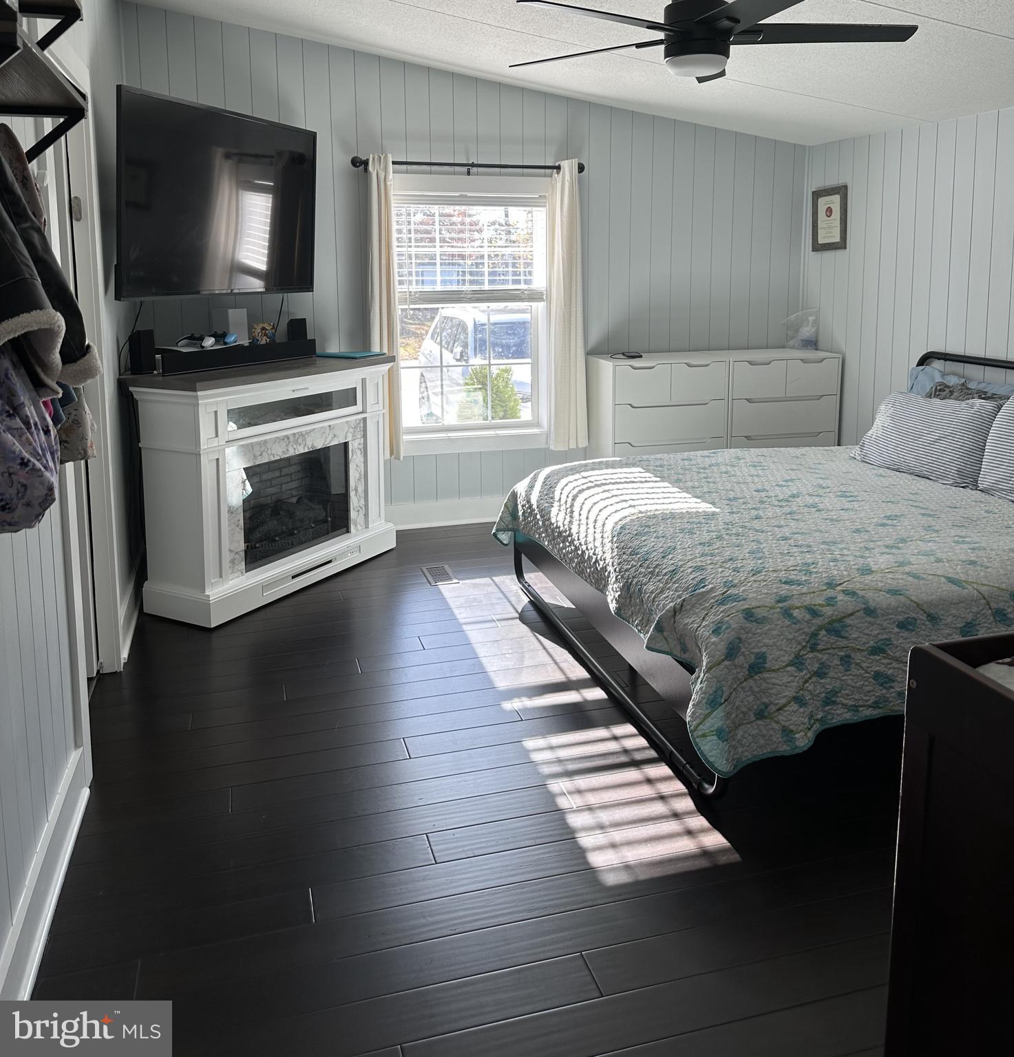 ENCHANTED ACRES - Residential