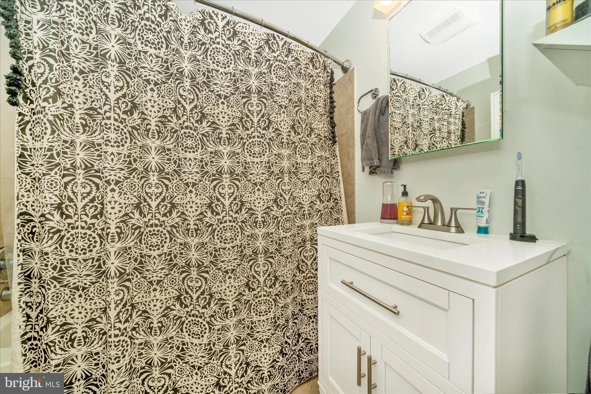 HAMPDEN HISTORIC DISTRICT - Residential