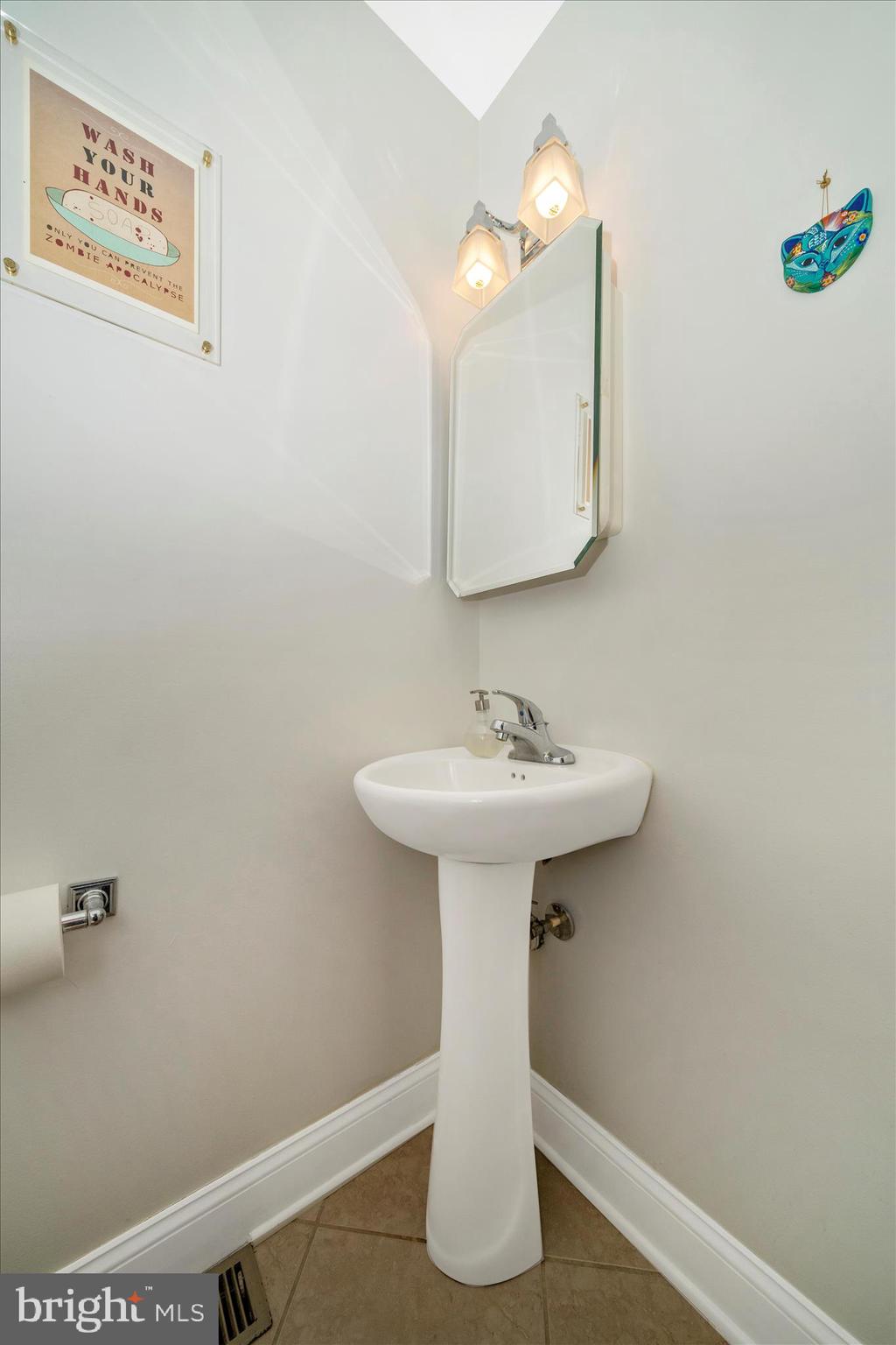 HAMPDEN HISTORIC DISTRICT - Residential