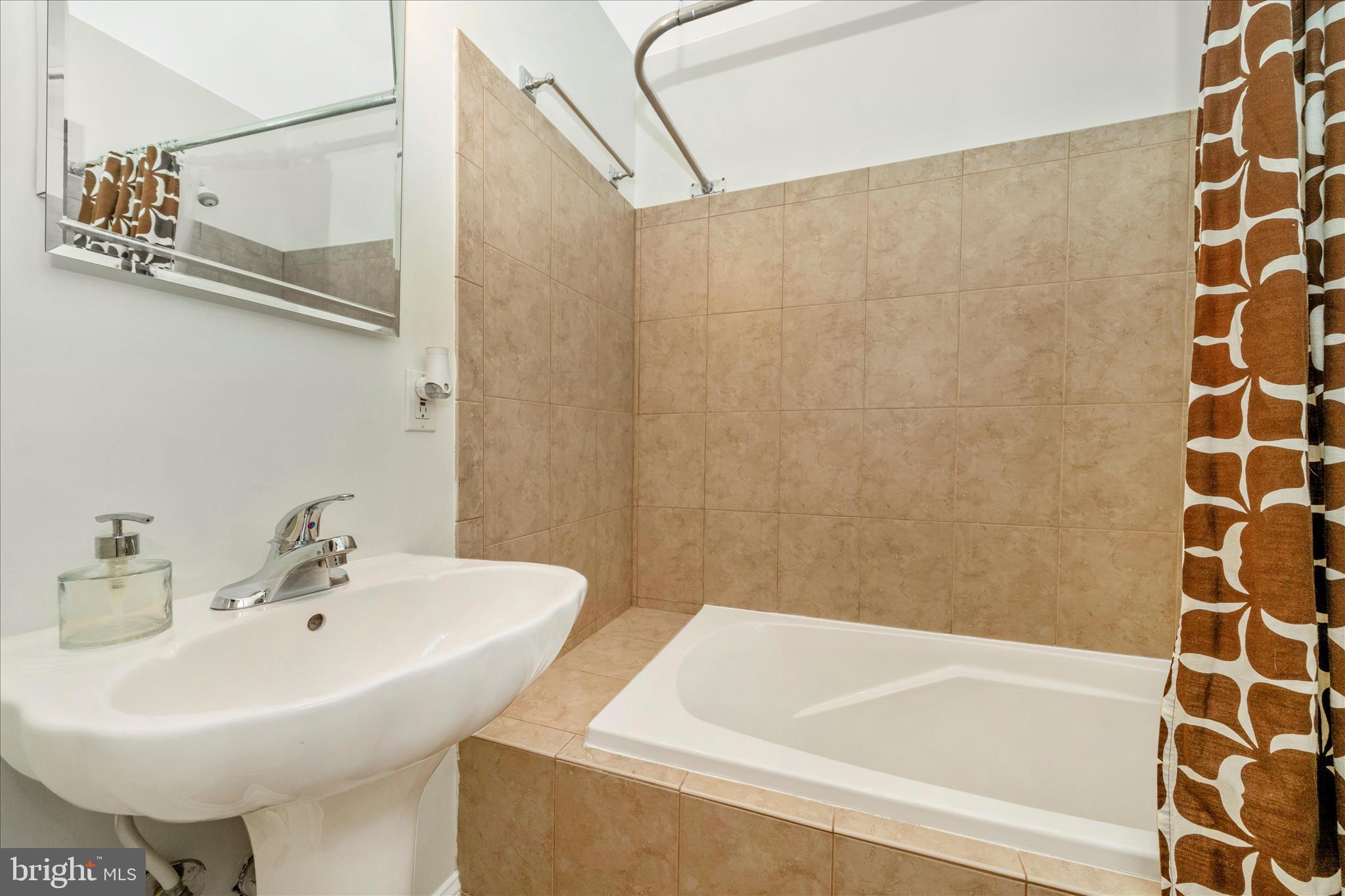 HAMPDEN HISTORIC DISTRICT - Residential