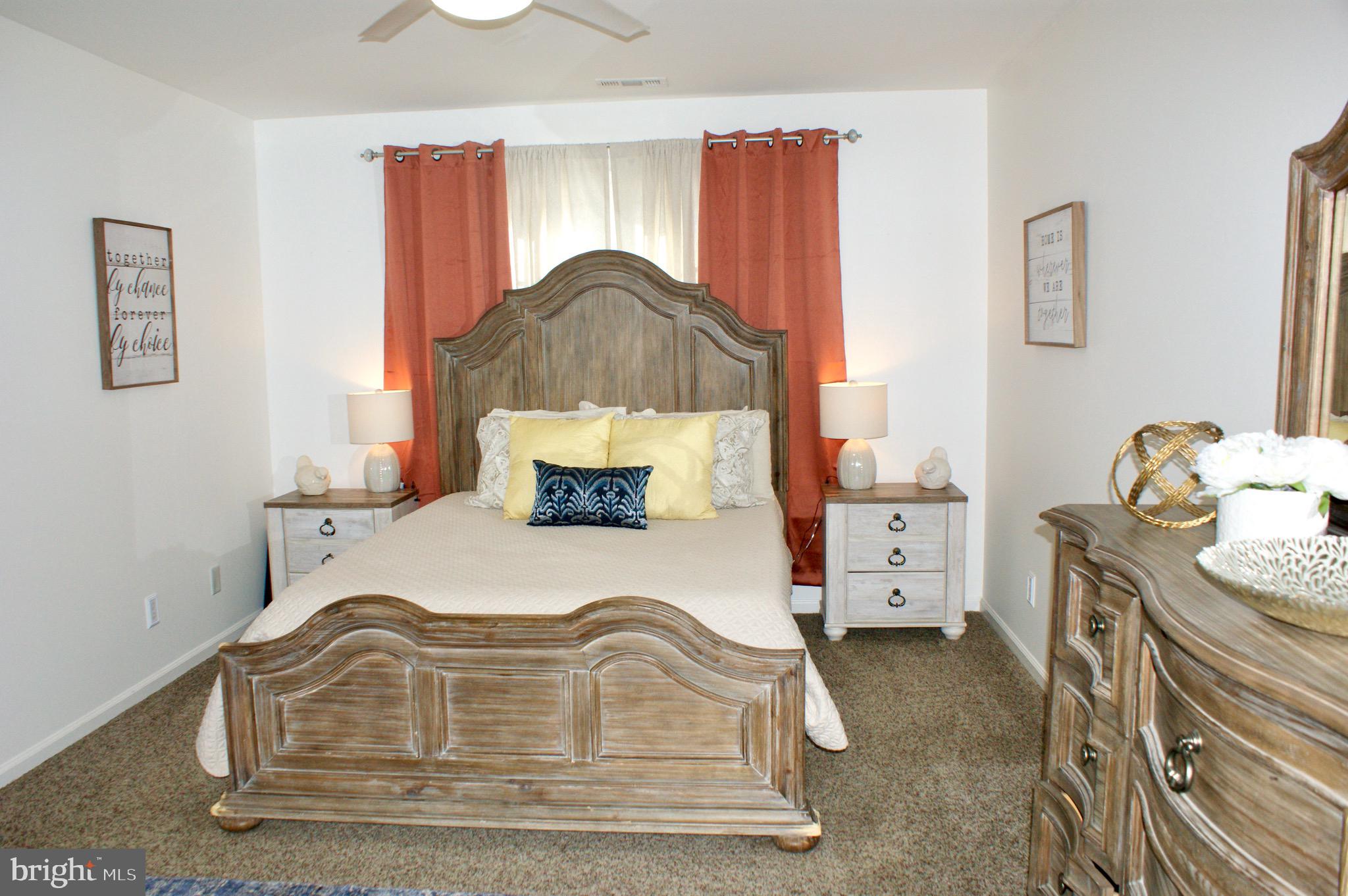 HOLLEYBROOKE/COBBLESTONE - Residential