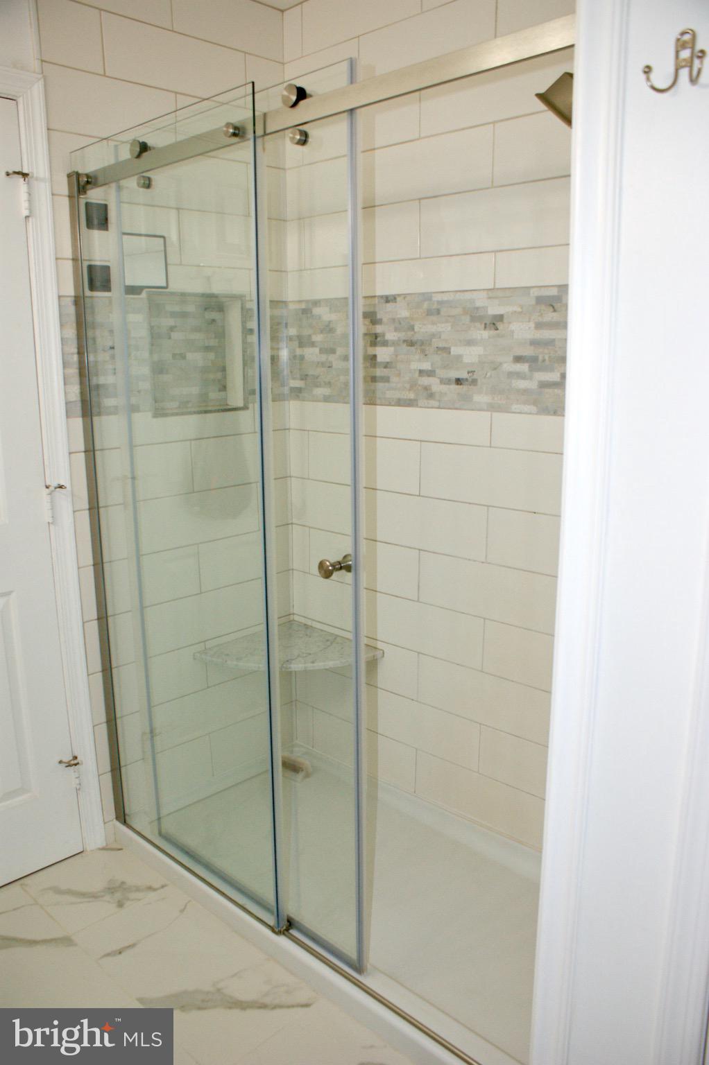 HOLLEYBROOKE/COBBLESTONE - Residential