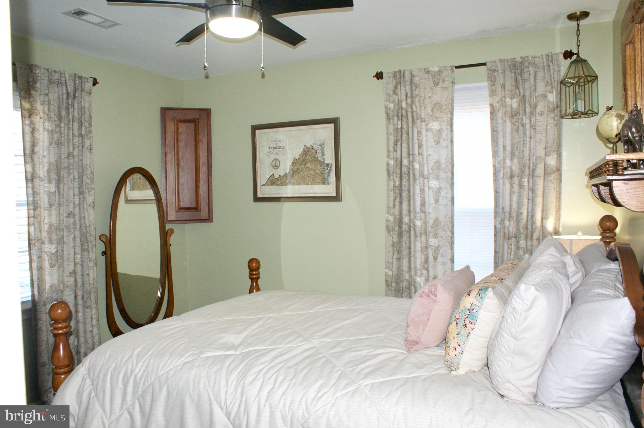 HOLLEYBROOKE/COBBLESTONE - Residential