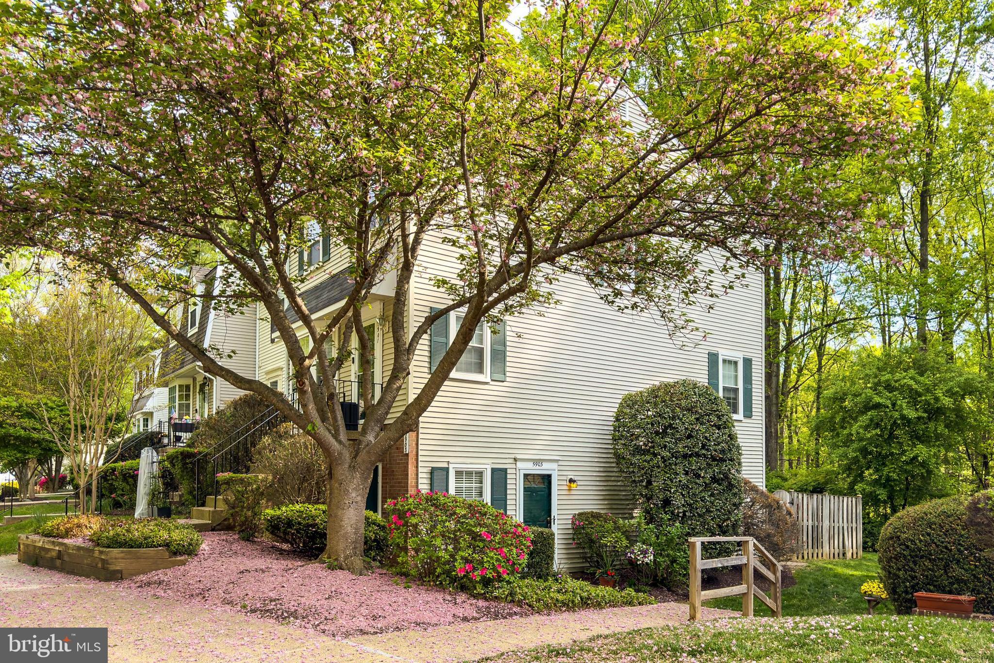 WOODWALK - Residential