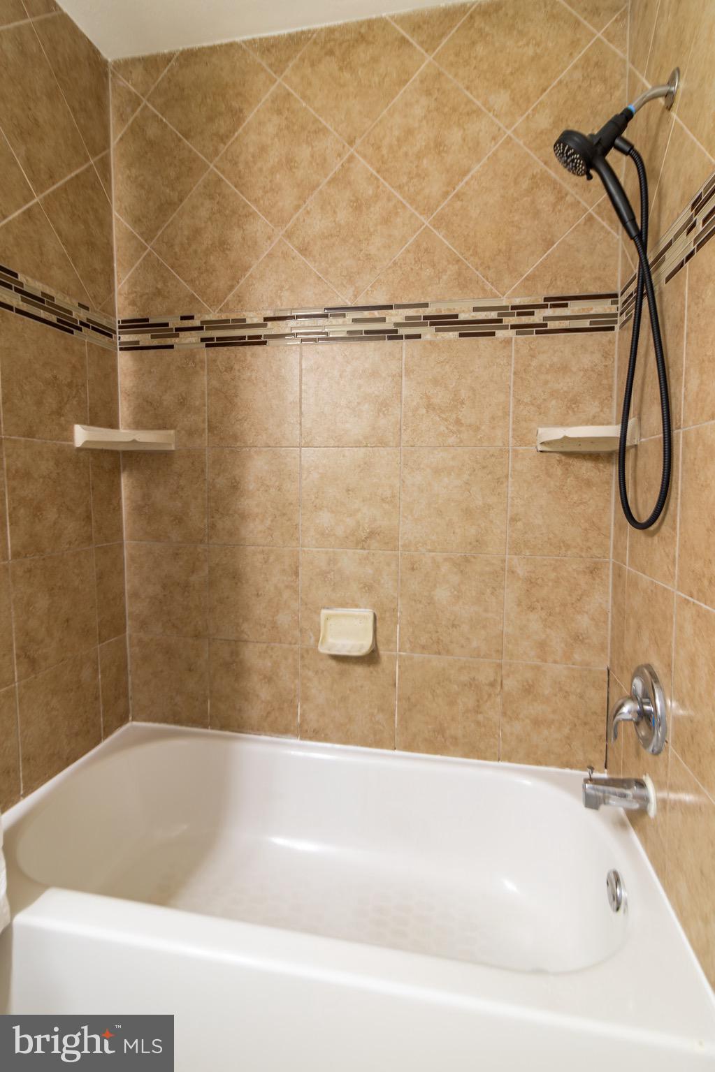 STONEYBROOKE - Residential