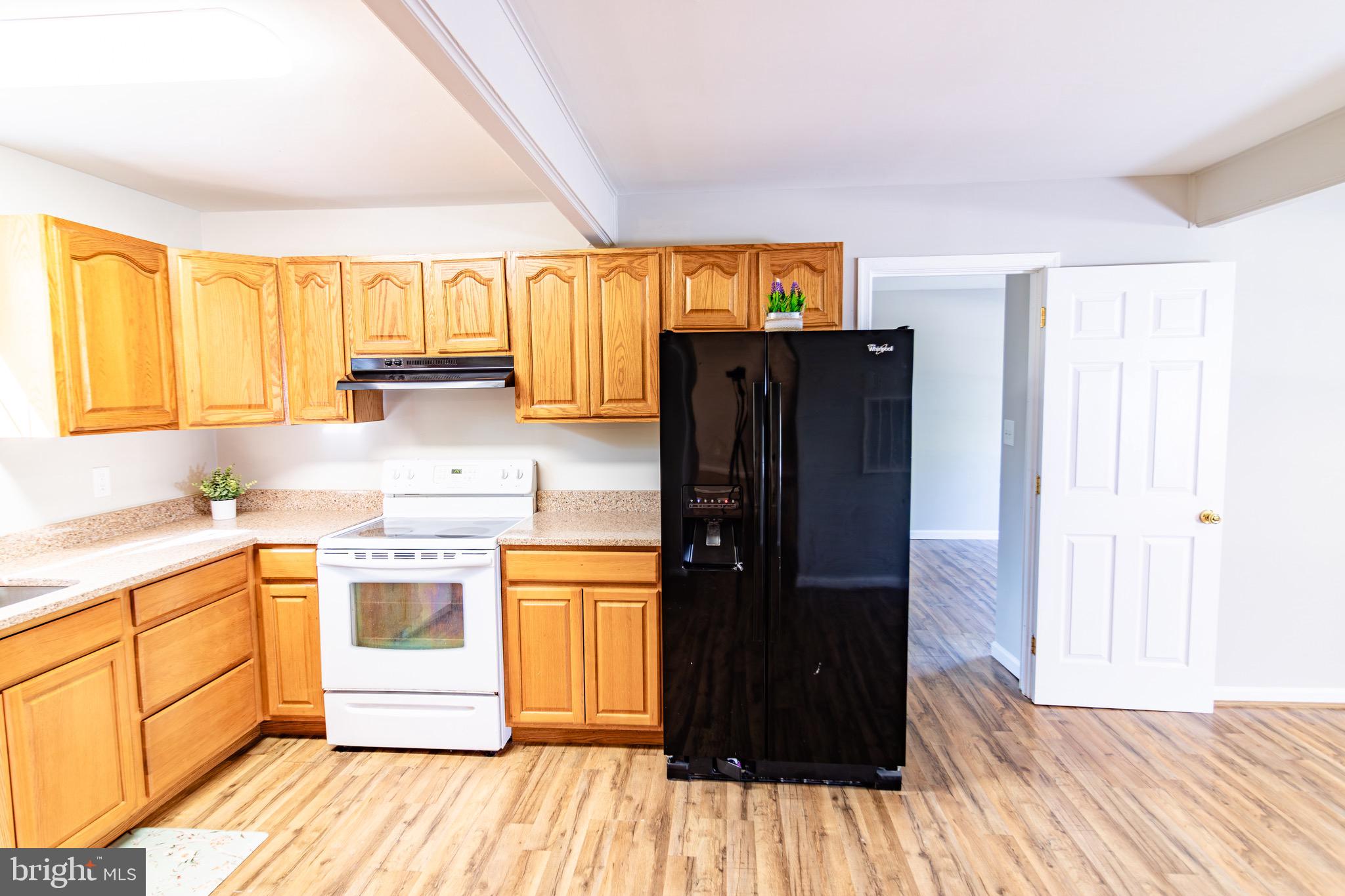 STONEYBROOKE - Residential