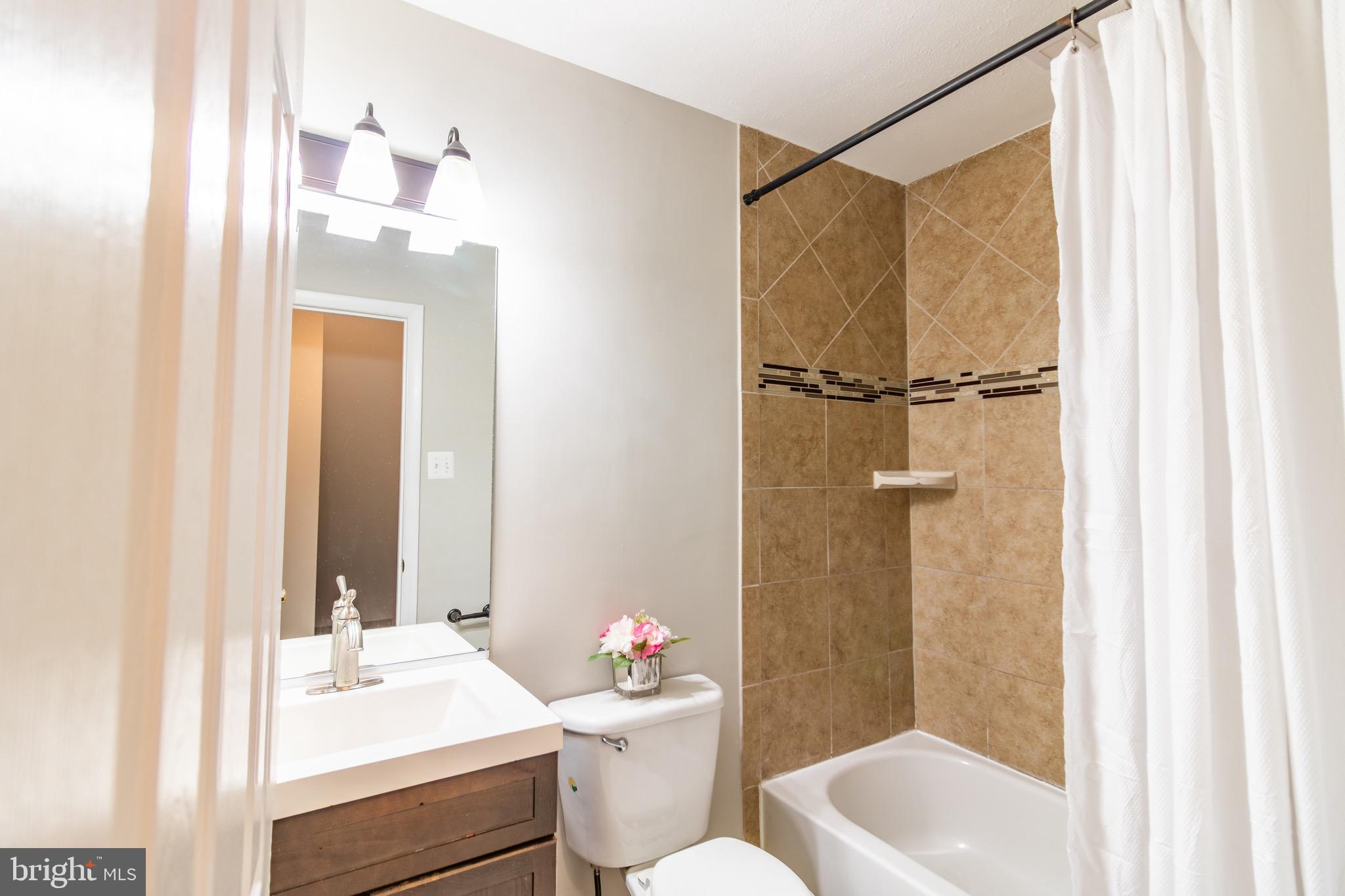 STONEYBROOKE - Residential