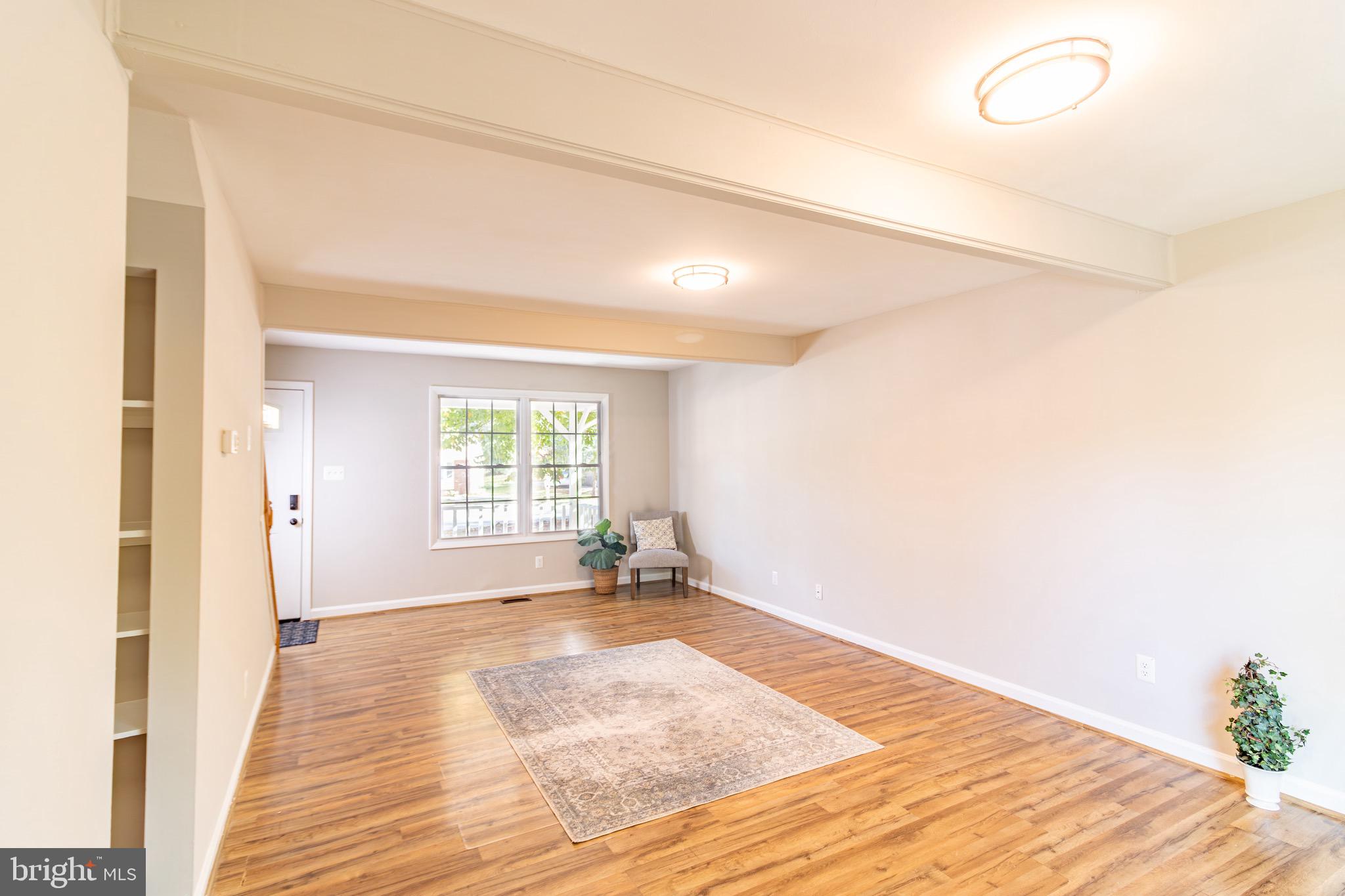 STONEYBROOKE - Residential