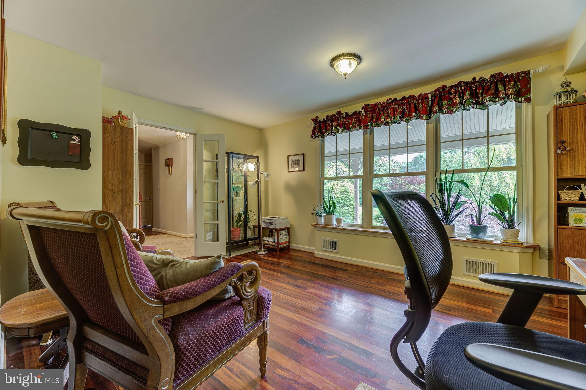 ASHWOOD MANOR - Residential