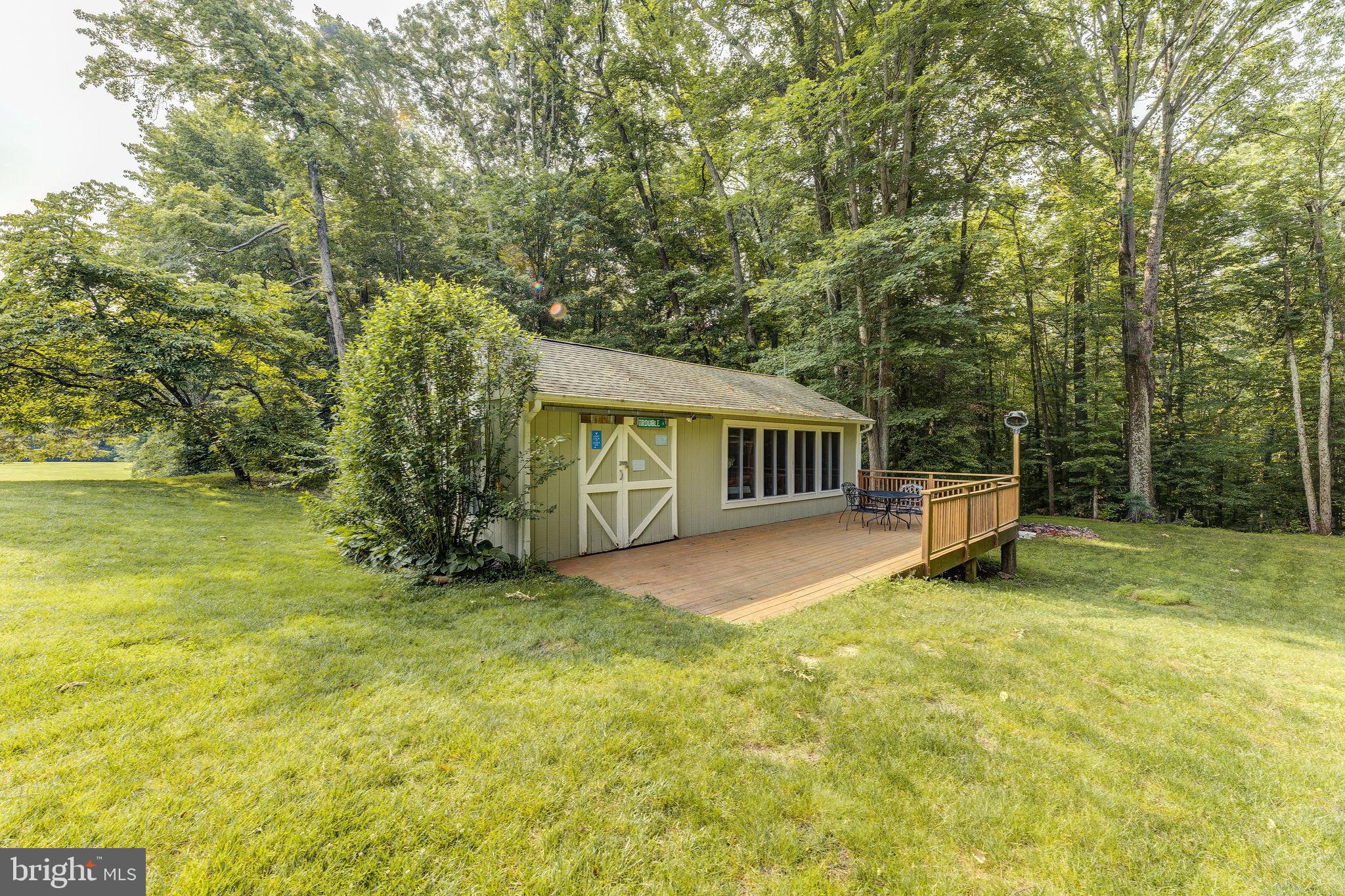 ASHWOOD MANOR - Residential