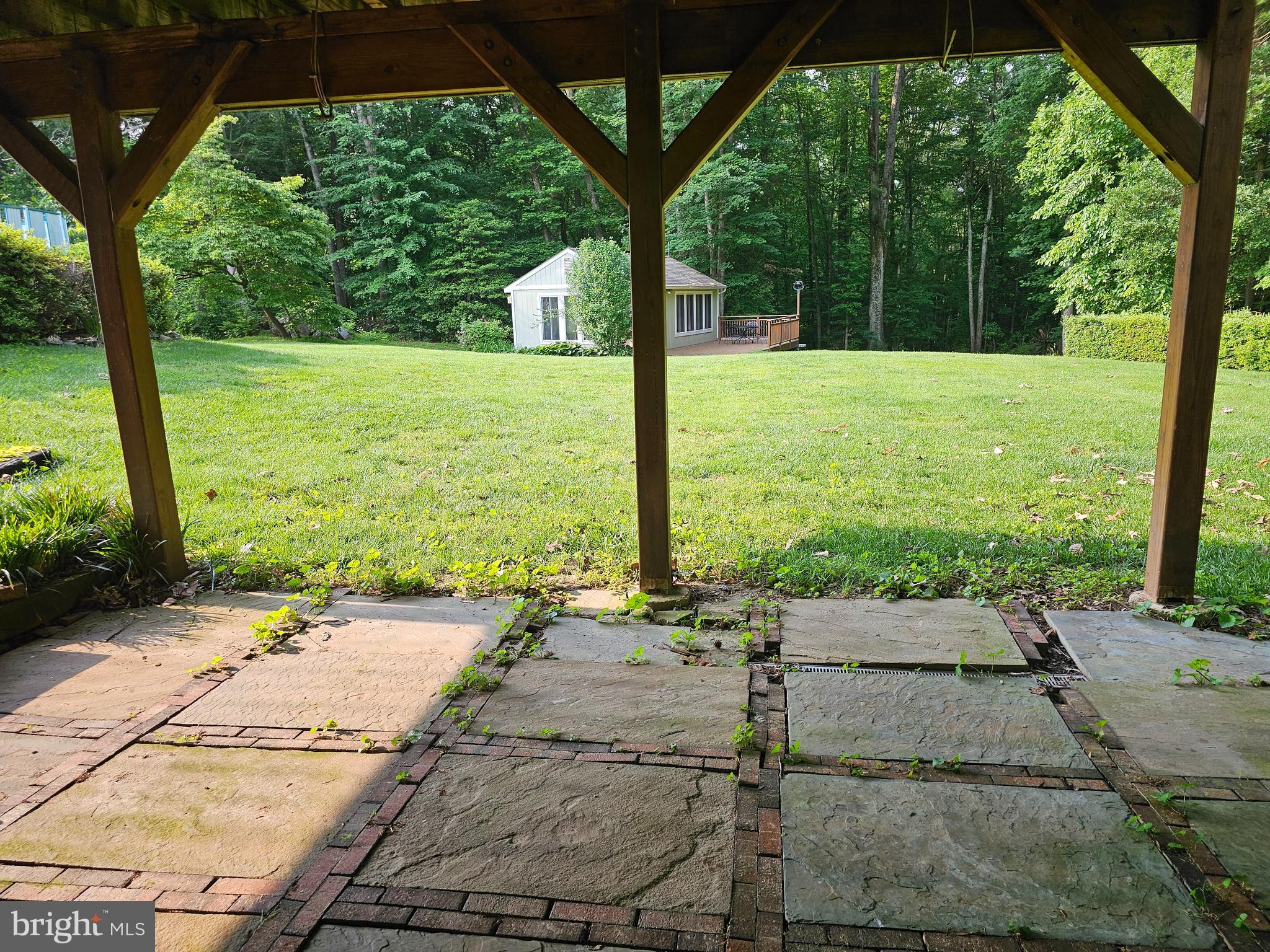 ASHWOOD MANOR - Residential