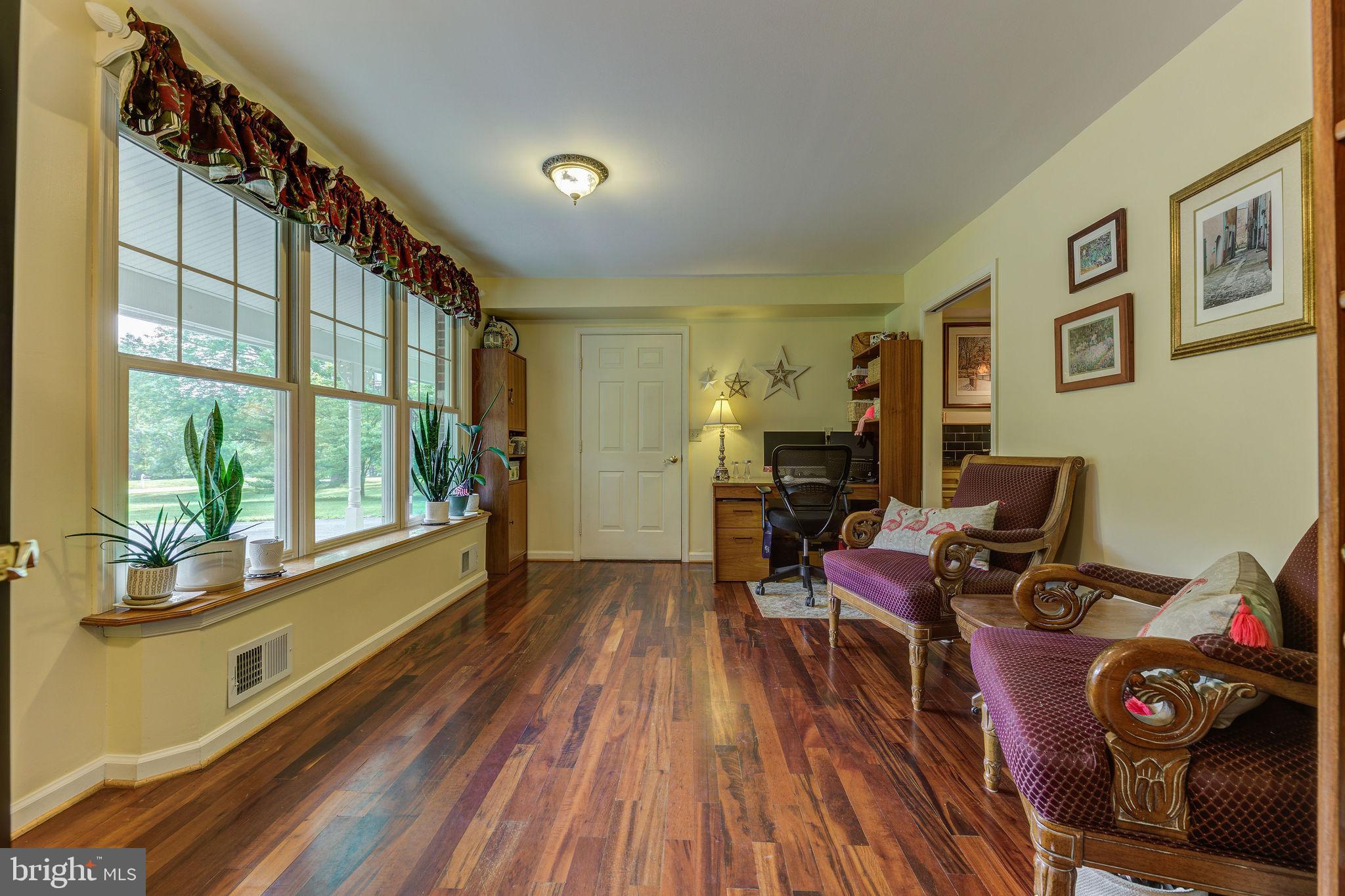 ASHWOOD MANOR - Residential