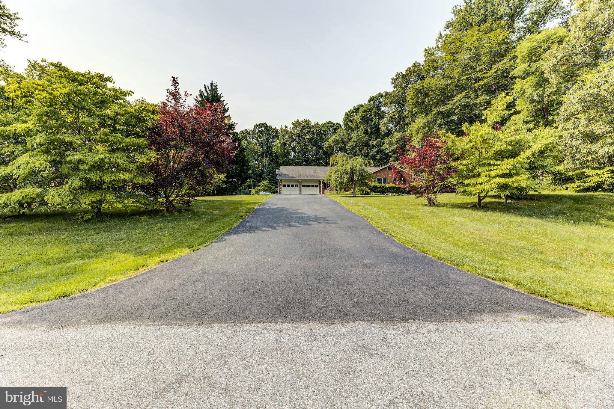 ASHWOOD MANOR - Residential