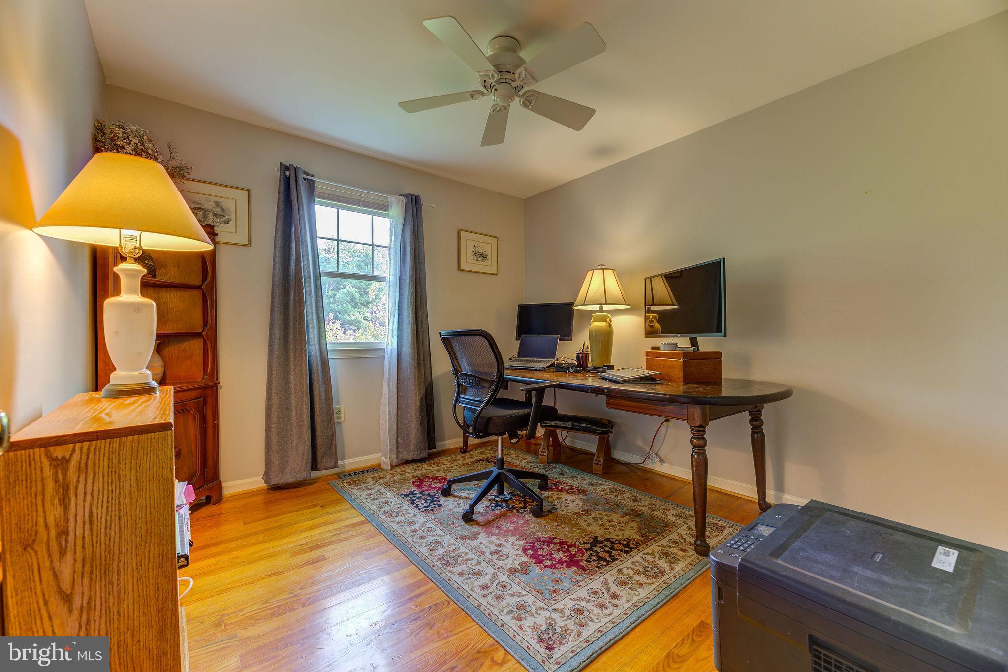 ASHWOOD MANOR - Residential