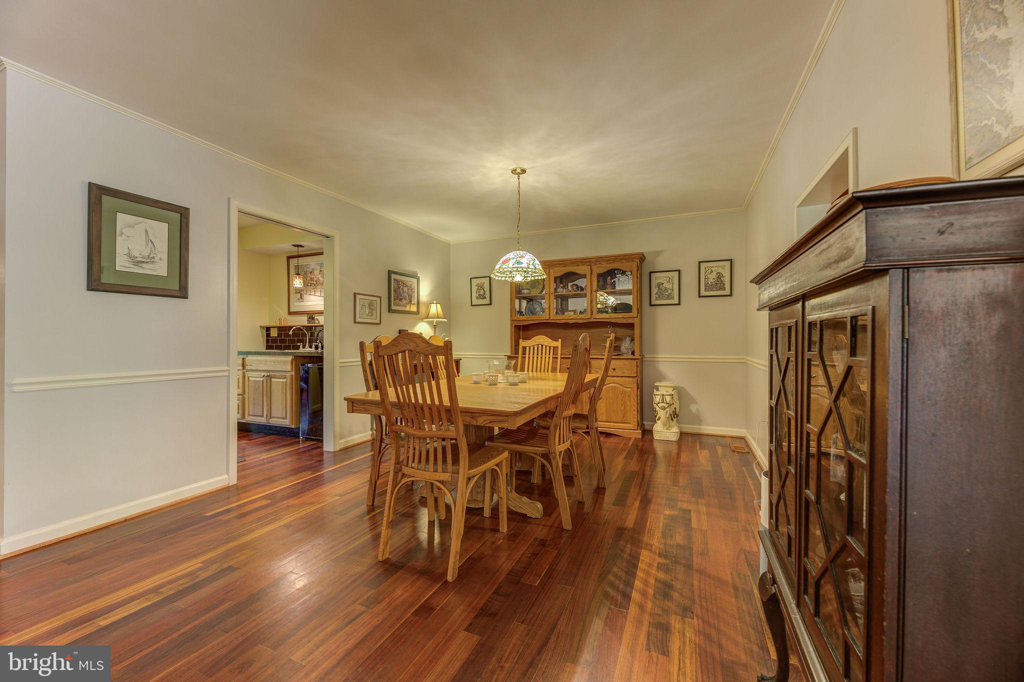 ASHWOOD MANOR - Residential