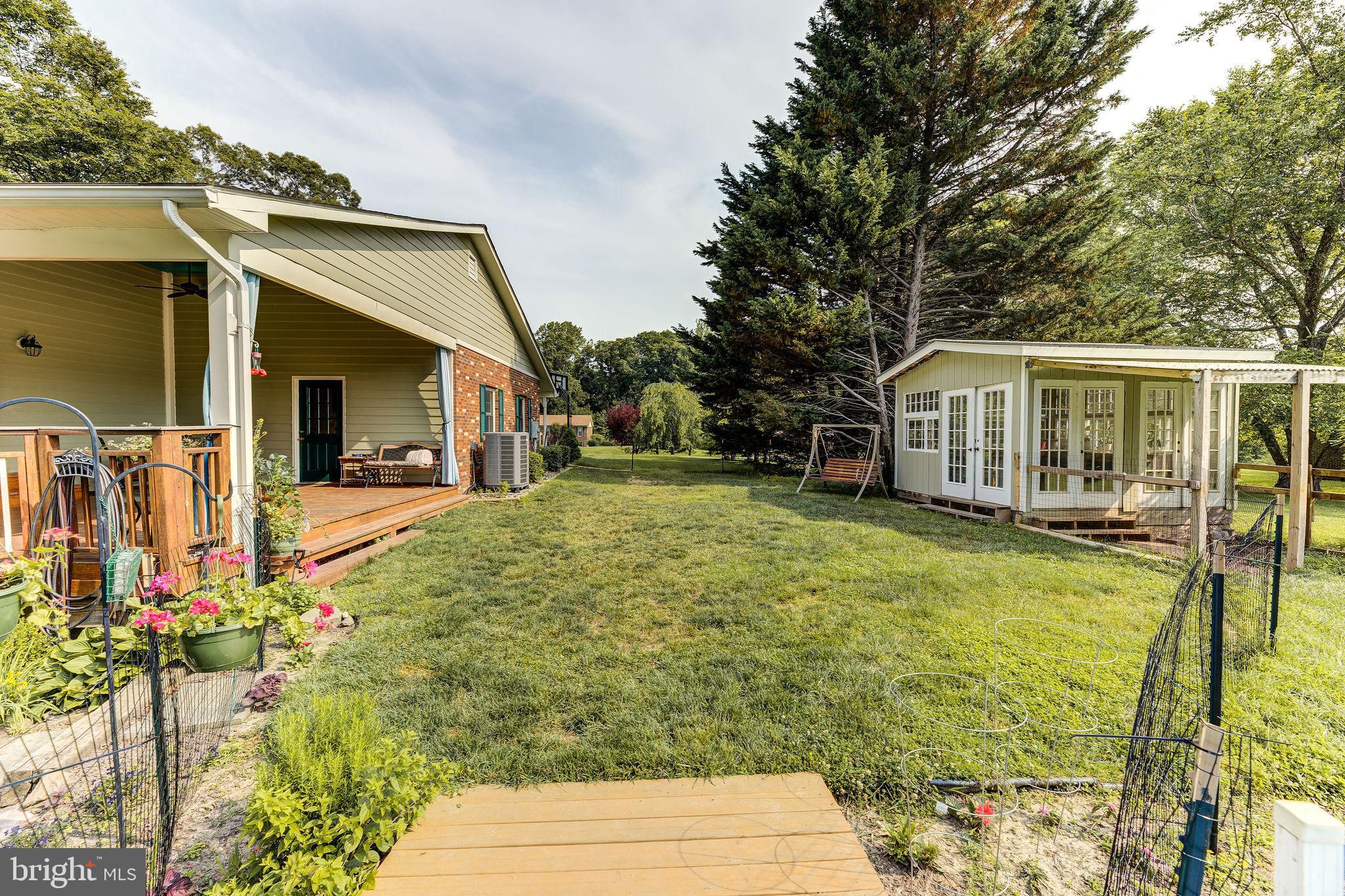 ASHWOOD MANOR - Residential