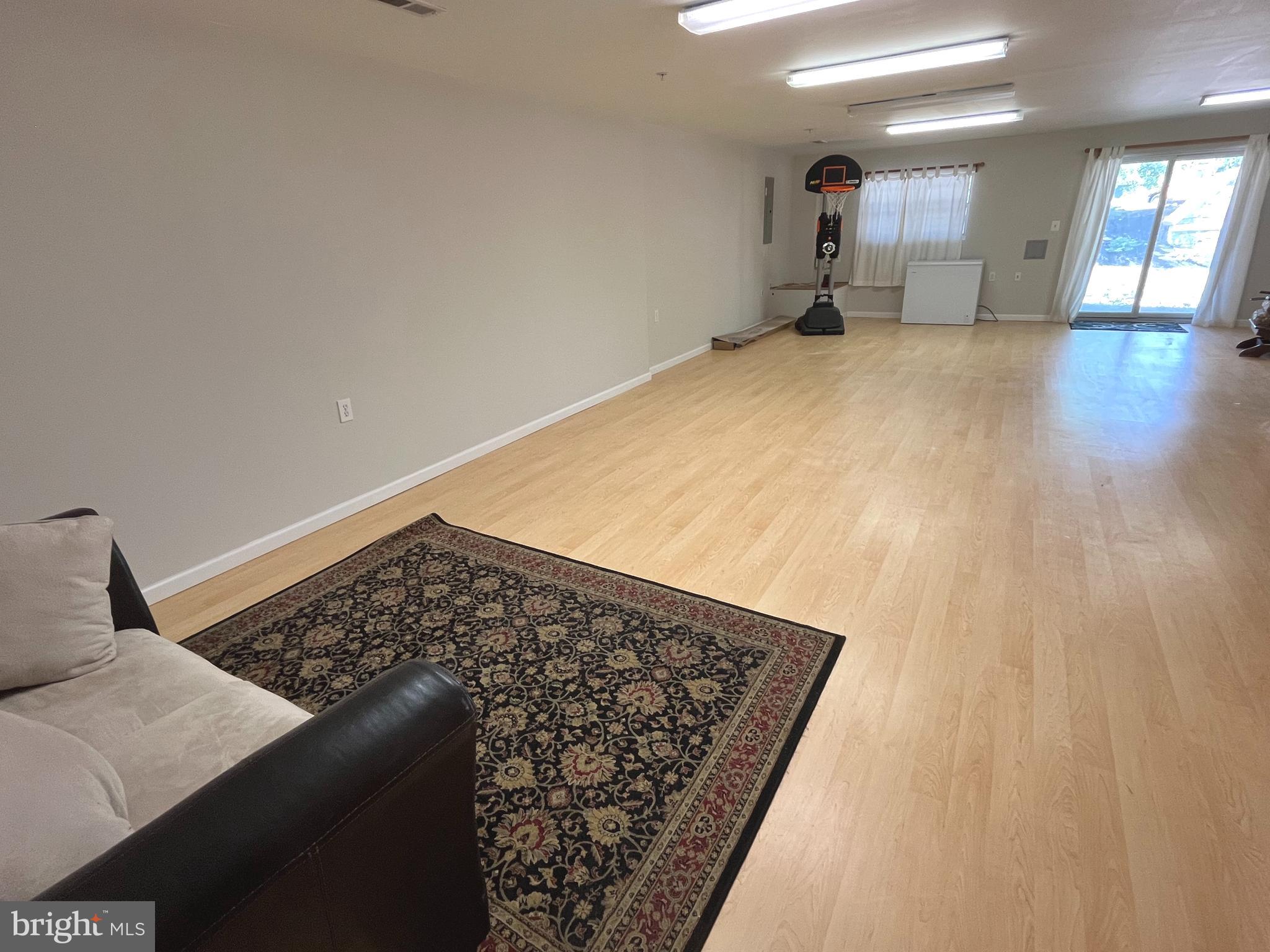 DEER CREEK - Residential Lease