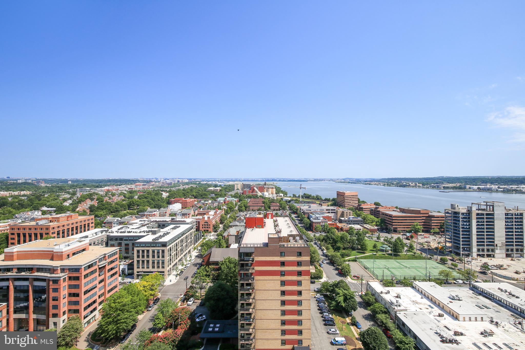 ALEXANDRIA HOUSE - Residential Lease