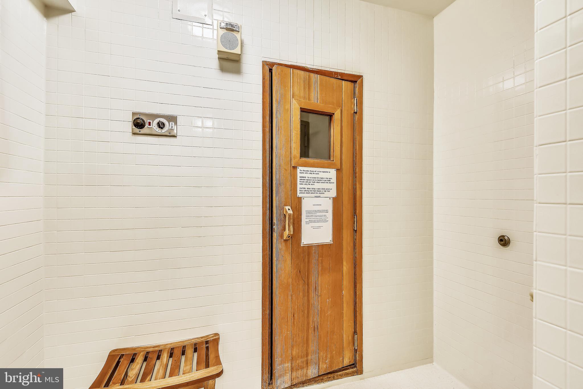 ALEXANDRIA HOUSE - Residential Lease