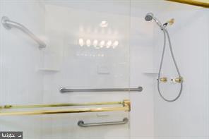 ALEXANDRIA HOUSE - Residential Lease