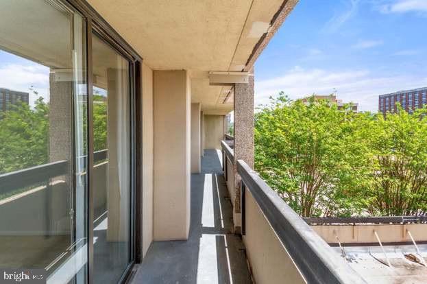 ALEXANDRIA HOUSE - Residential Lease