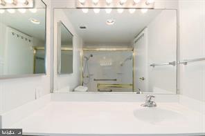 ALEXANDRIA HOUSE - Residential Lease