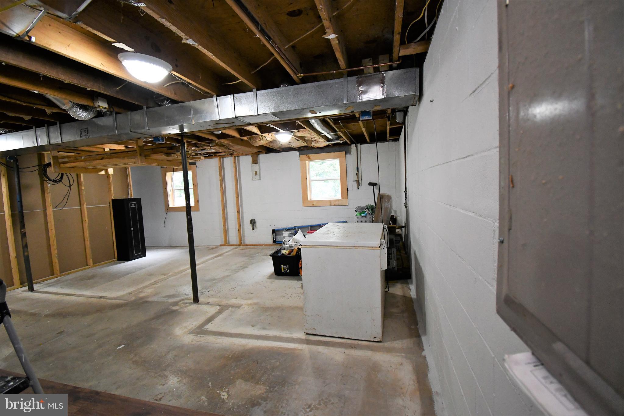 SHENANDOAH  SHORES - Residential