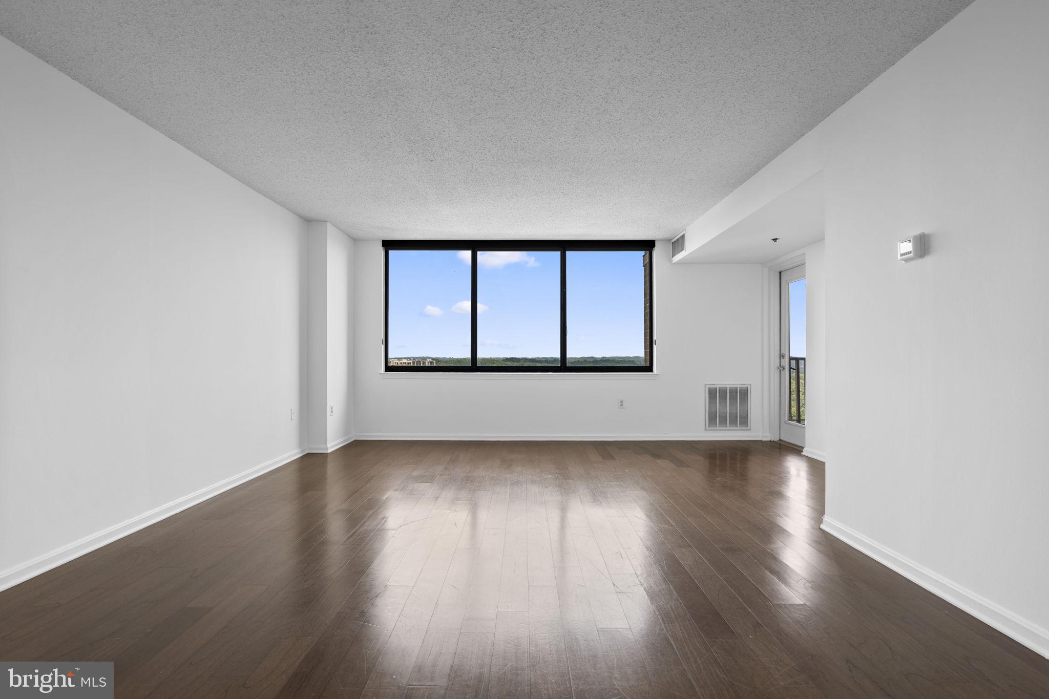 10101 GROSVENOR PLACE 2013