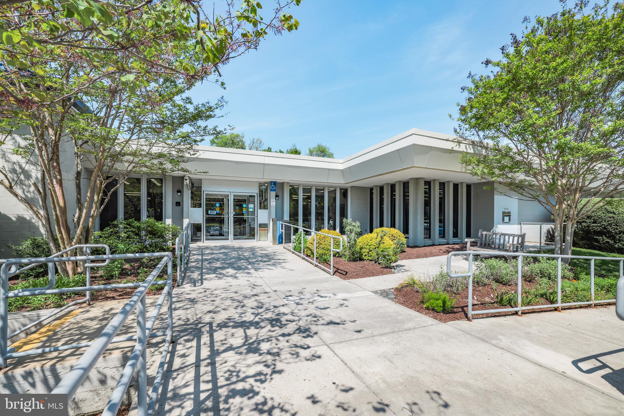 WHEATON WOODS - Residential