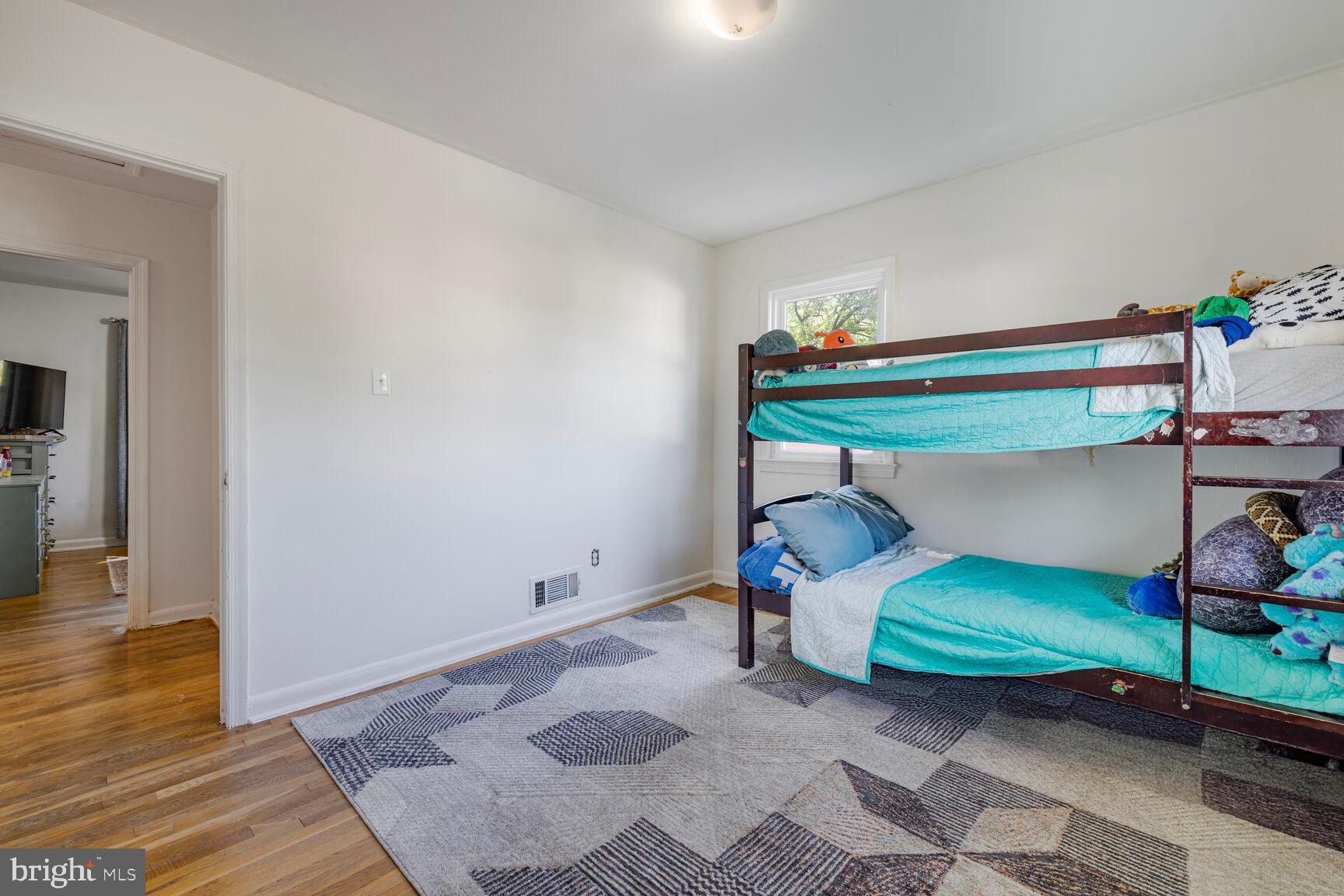 WHEATON WOODS - Residential