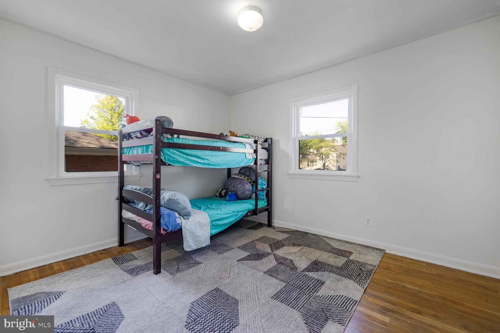 WHEATON WOODS - Residential