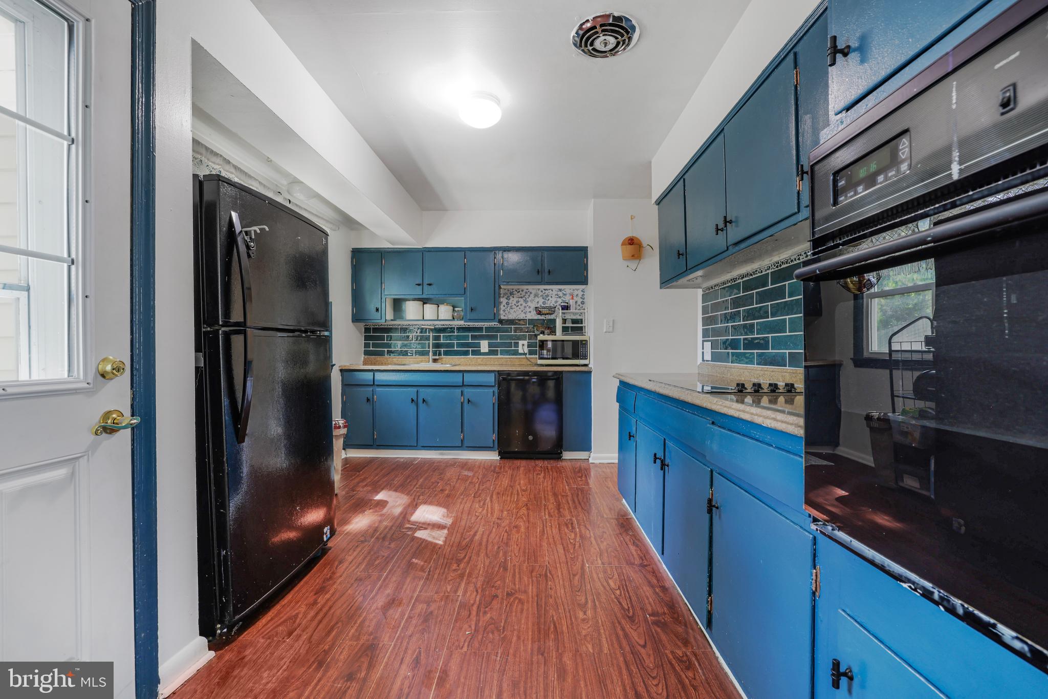 WHEATON WOODS - Residential