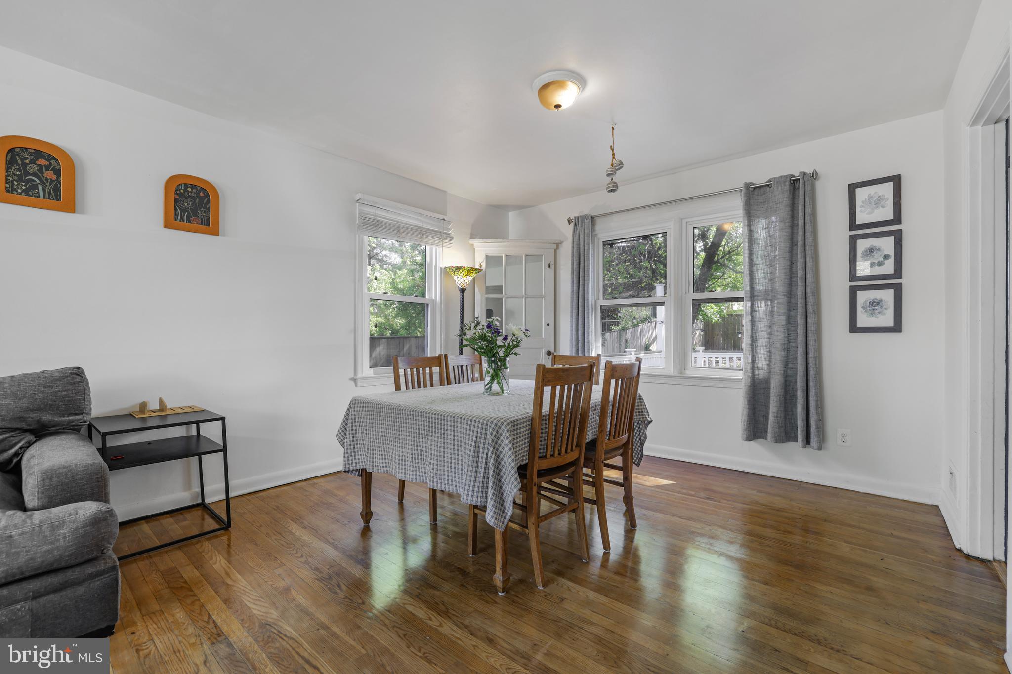 WHEATON WOODS - Residential