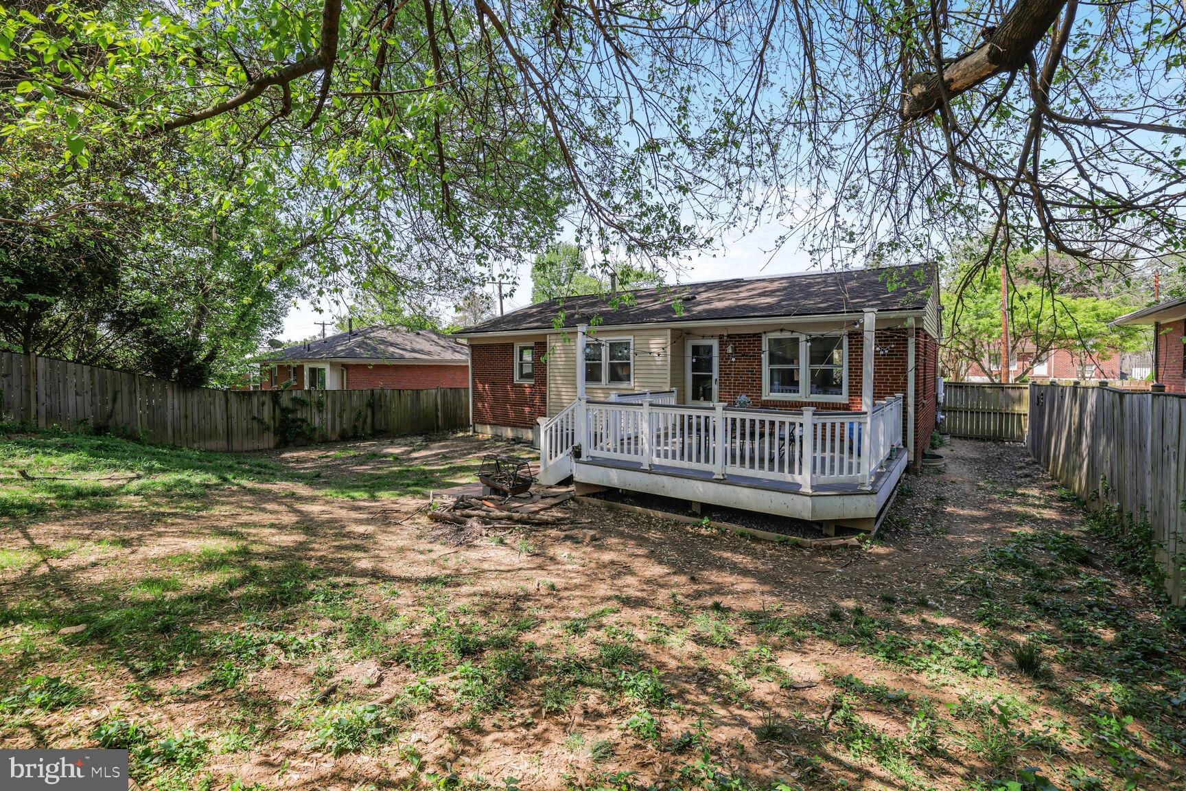 WHEATON WOODS - Residential