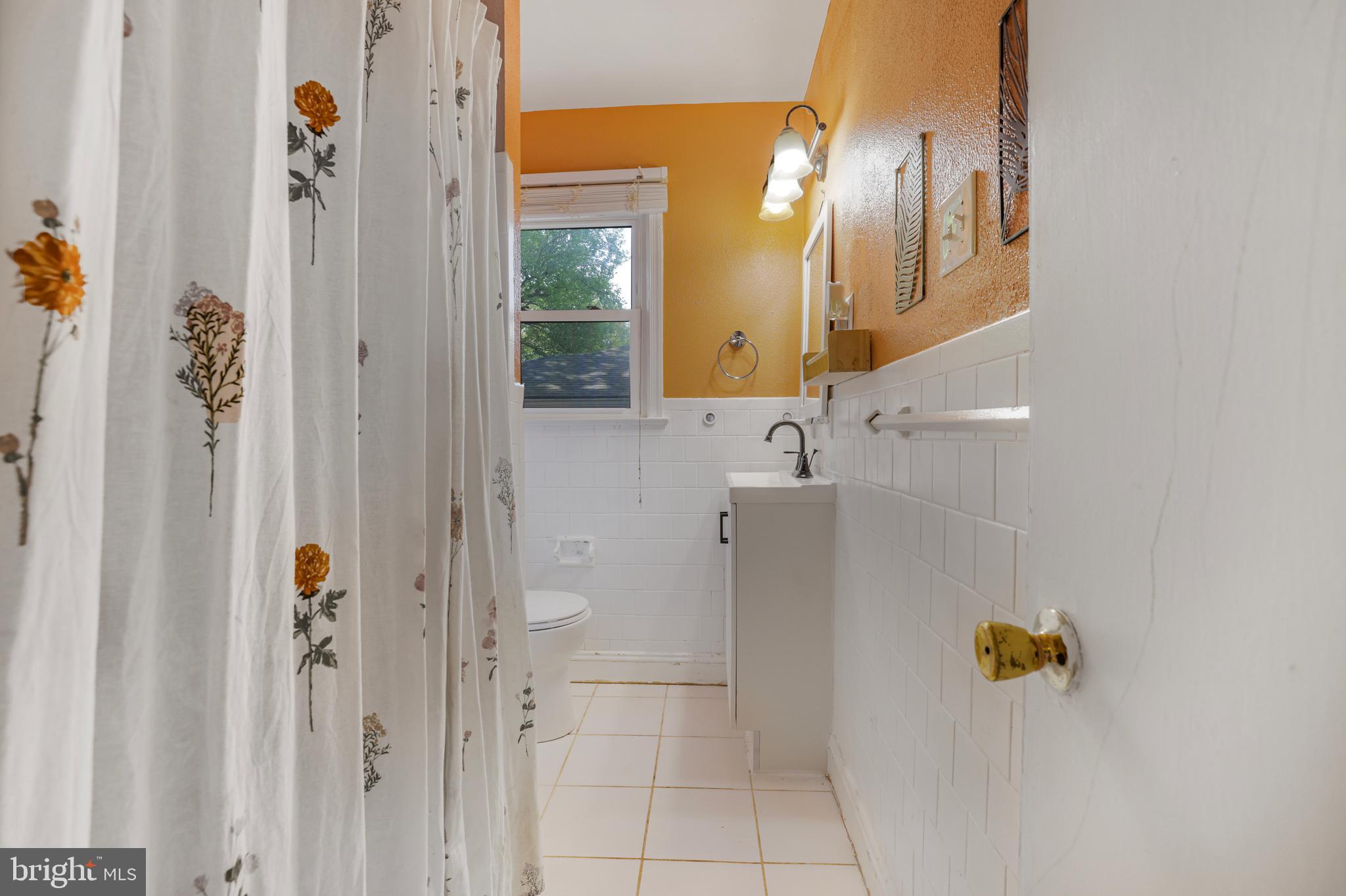 WHEATON WOODS - Residential