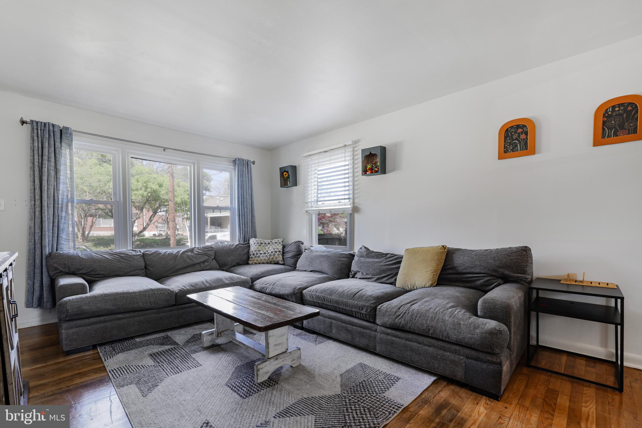 WHEATON WOODS - Residential