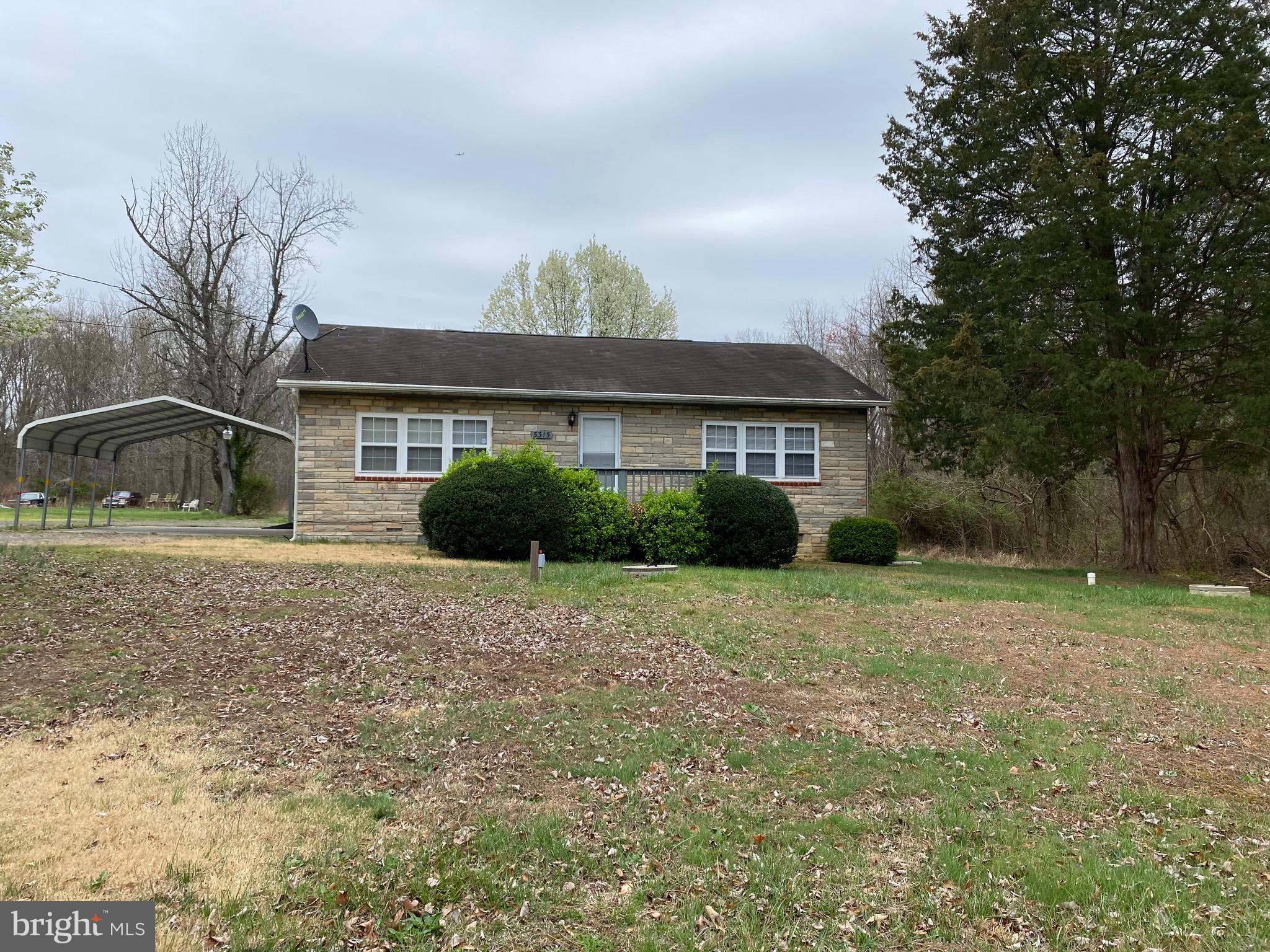 PARK SQUARE - IND HEAD - Residential Lease