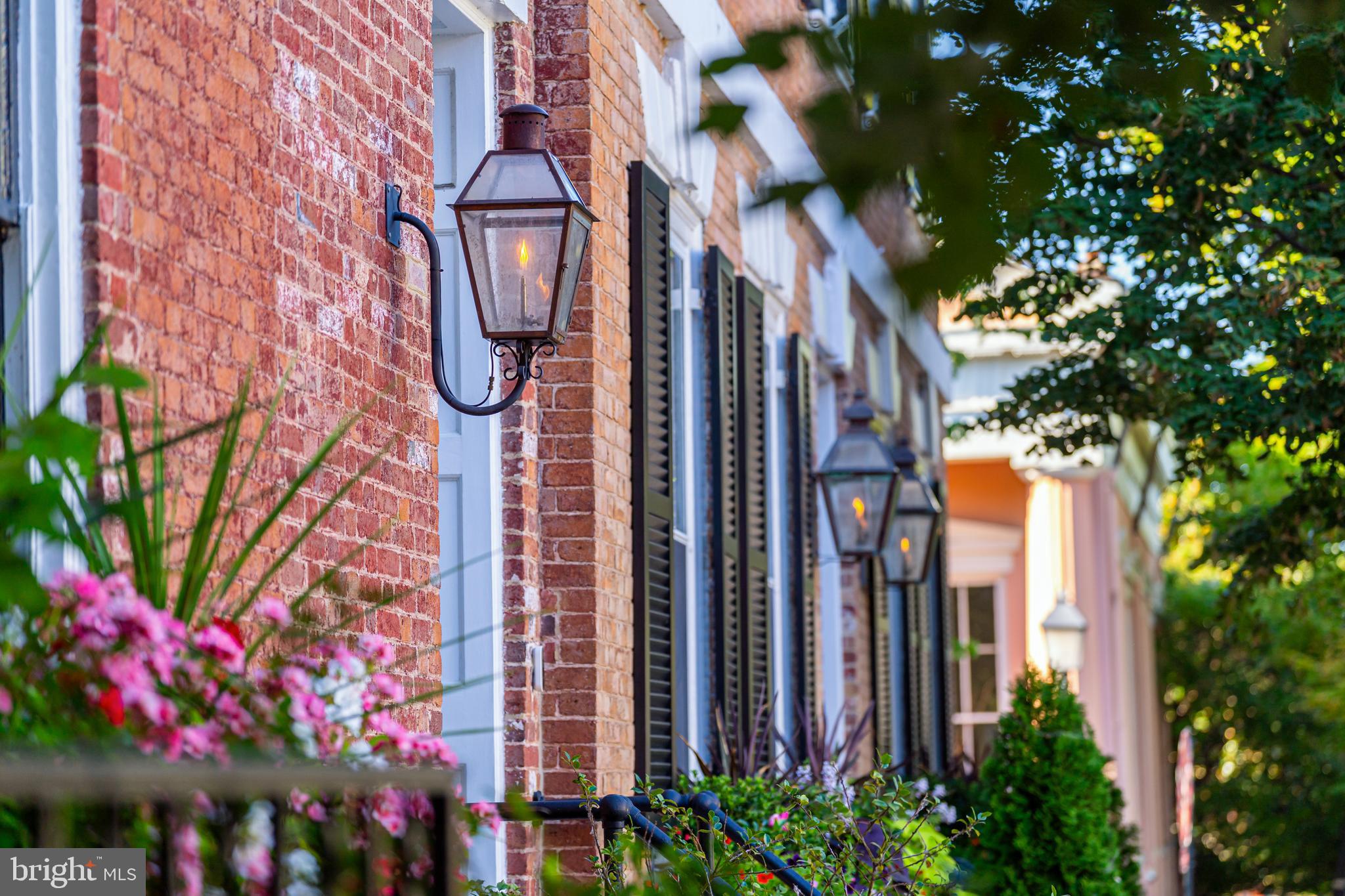 ROBINSON LANDING - Residential