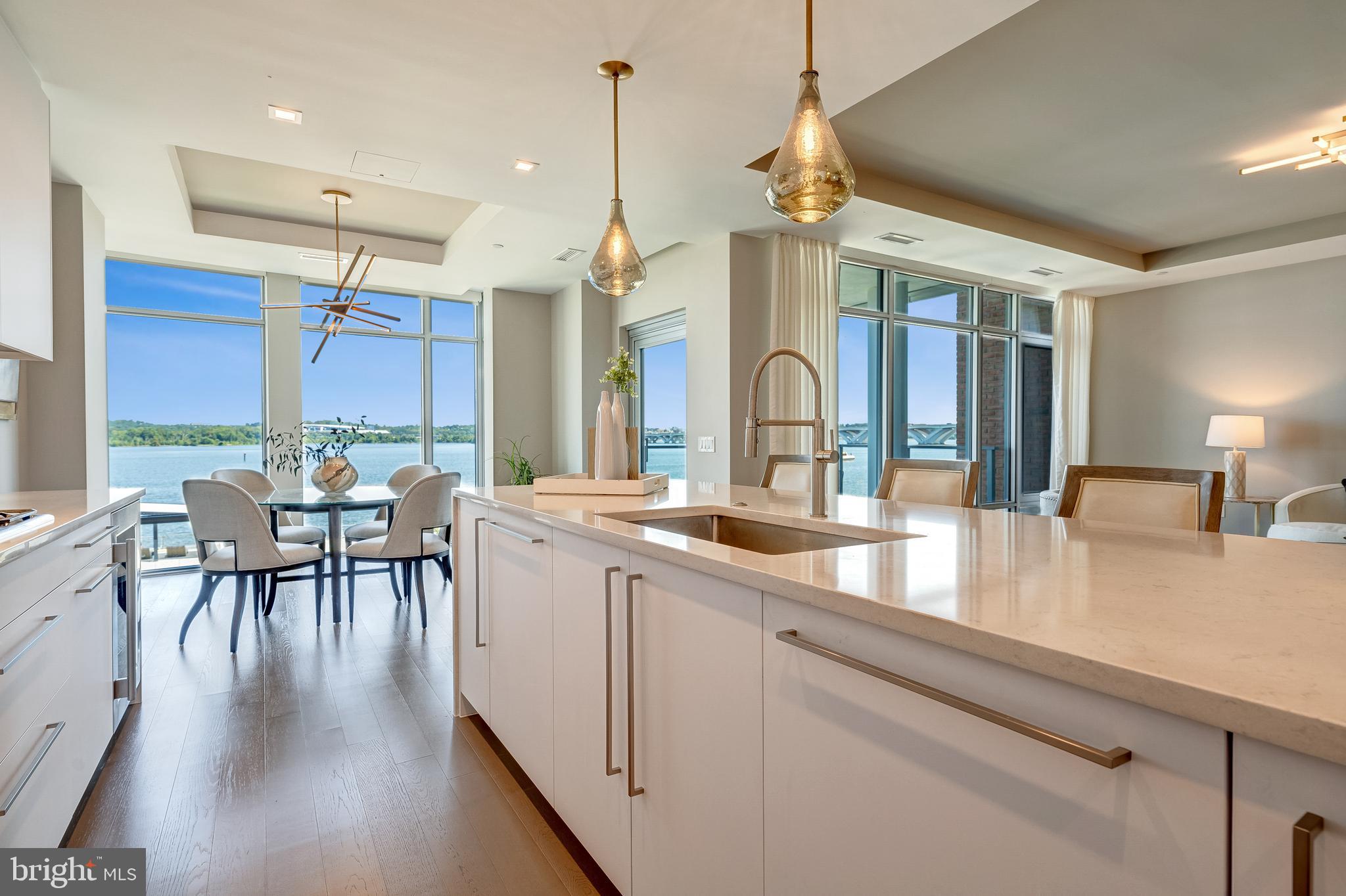 ROBINSON LANDING - Residential