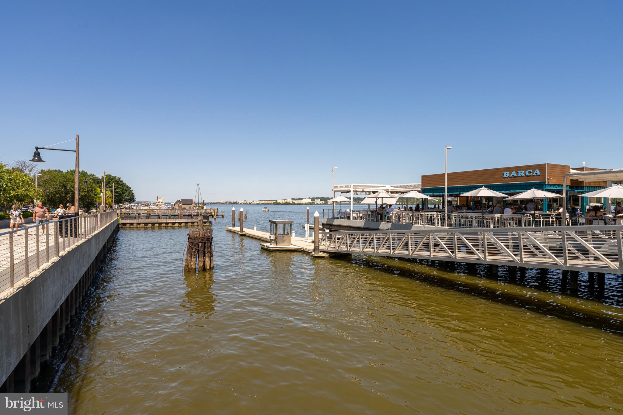 ROBINSON LANDING - Residential