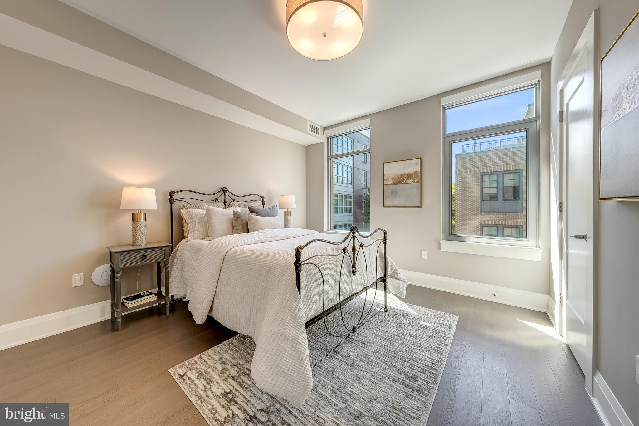 ROBINSON LANDING - Residential