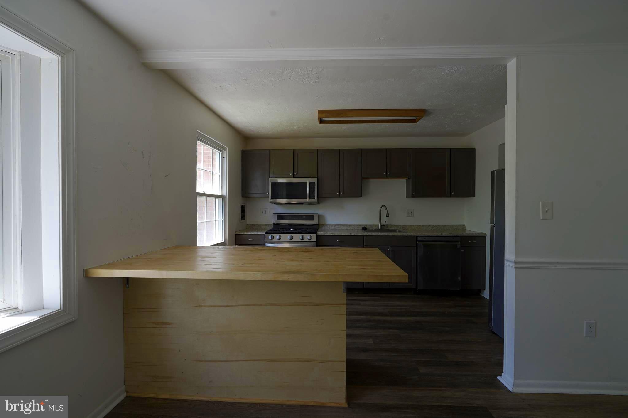 LAUREL - Residential
