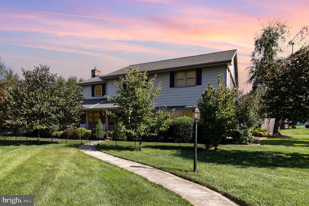 Photo of 255 Stony Battery Road, Landisville, PA 17538 (MLS # PALA2056002)