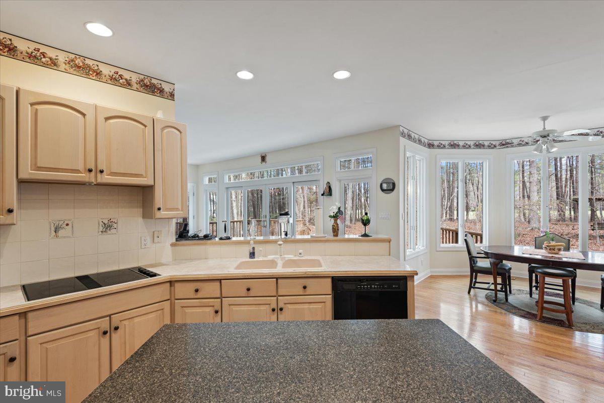 FAWN LAKE - Residential