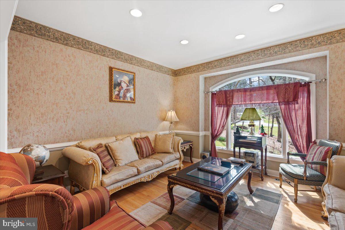 FAWN LAKE - Residential