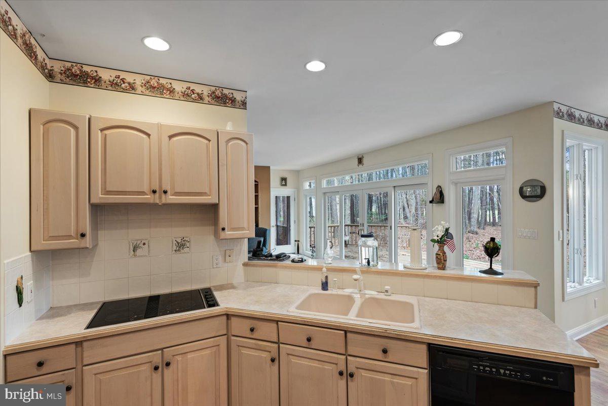 FAWN LAKE - Residential